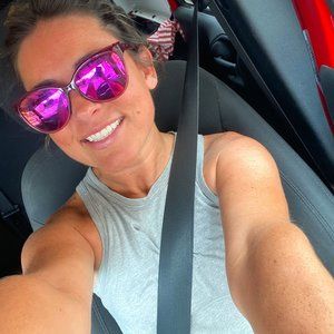 Meet your Posher, Becca